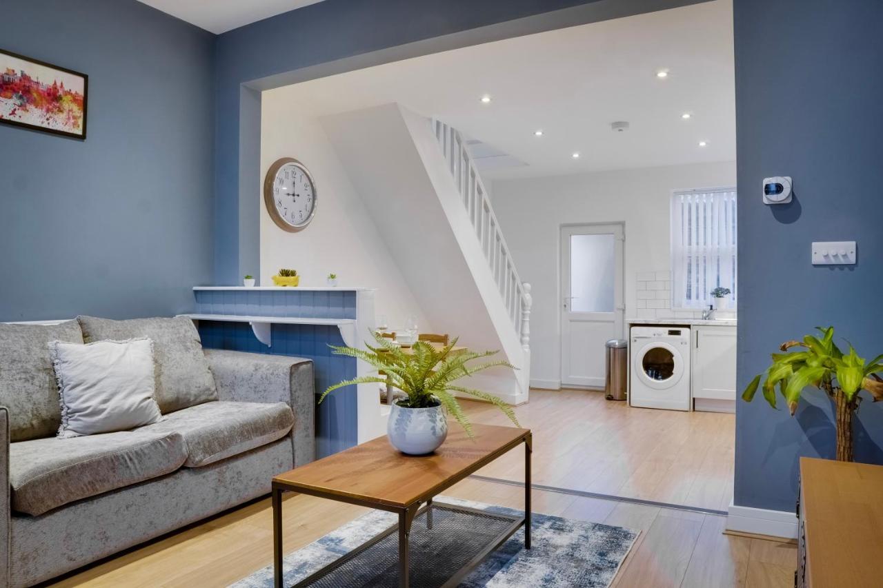 Birkenhead - 2 Bedroom House المظهر الخارجي الصورة