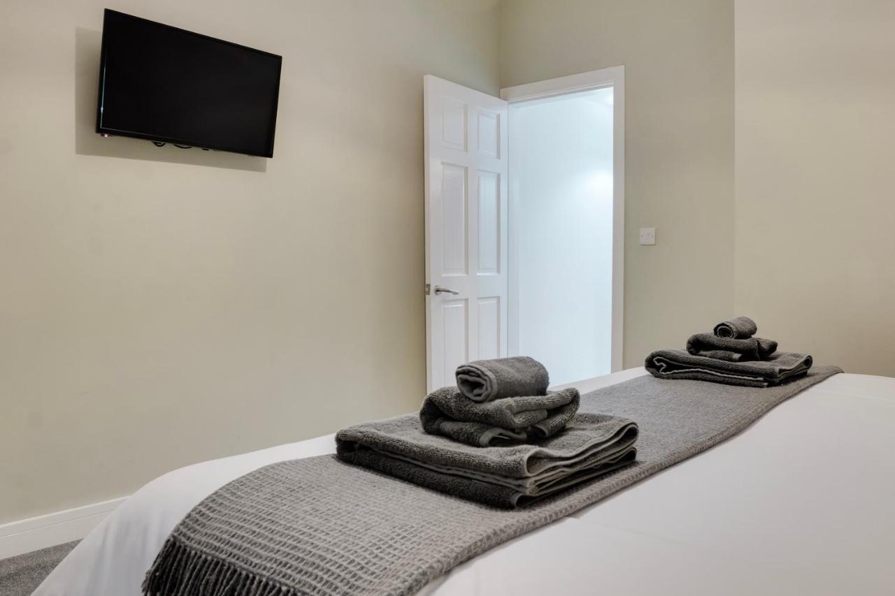 Birkenhead - 2 Bedroom House المظهر الخارجي الصورة